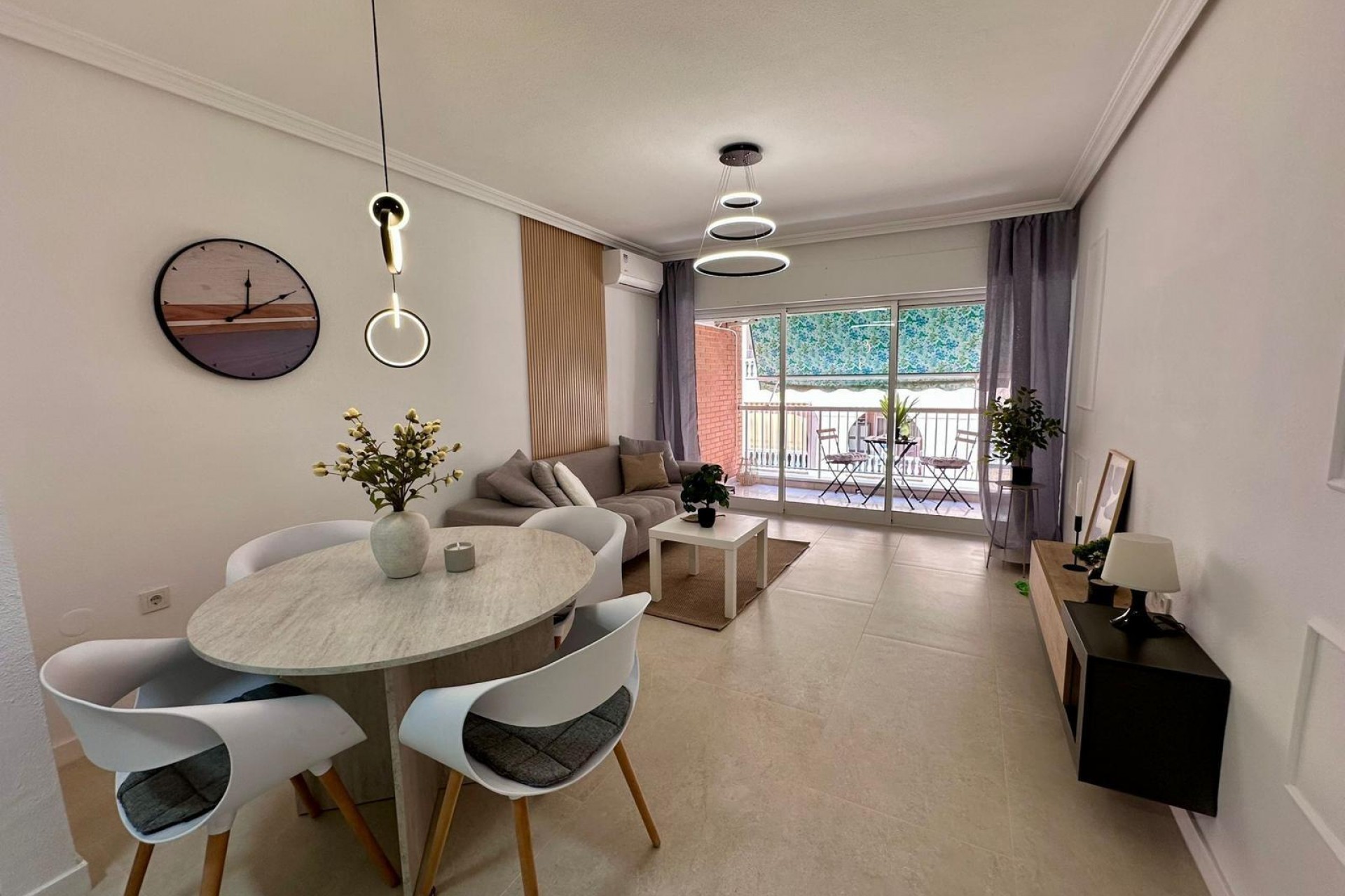 Reventa - Apartment -
Torrevieja - Estacion De Autobuses
