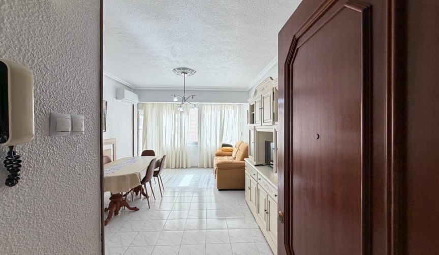 Reventa - Apartment -
Torrevieja - Estacion De Autobuses