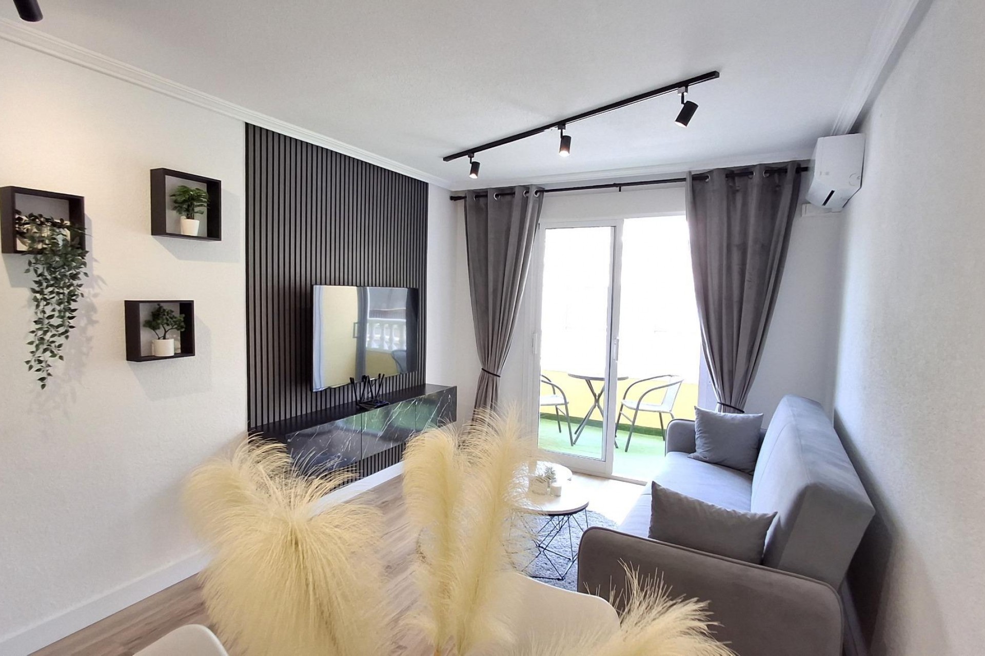 Reventa - Apartment -
Torrevieja - Estacion De Autobuses