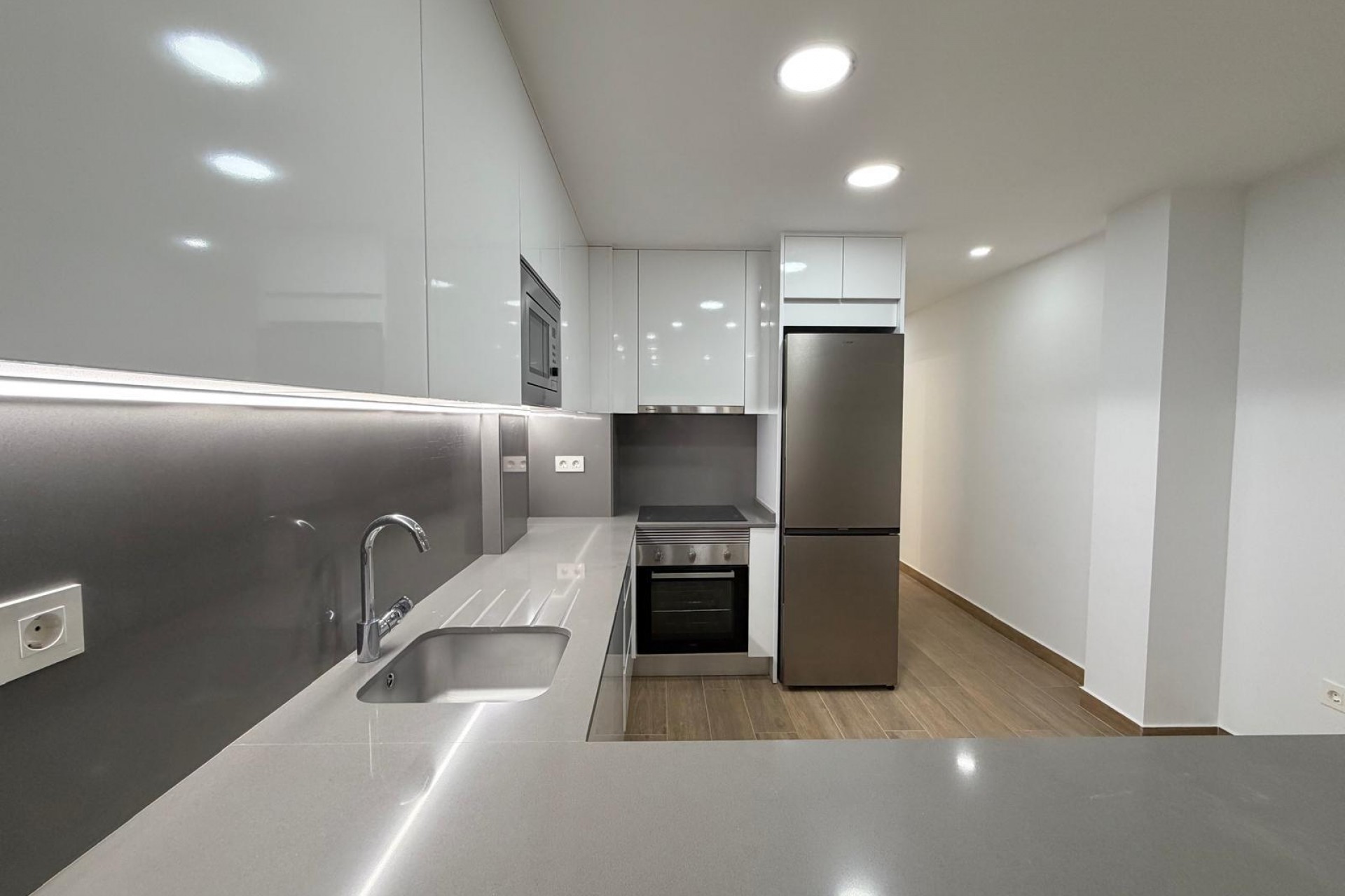 Reventa - Apartment -
Torrevieja - Estacion De Autobuses