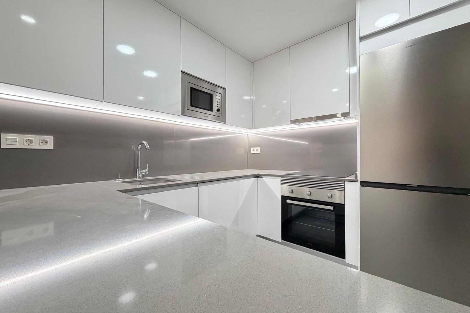 Reventa - Apartment -
Torrevieja - Estacion De Autobuses