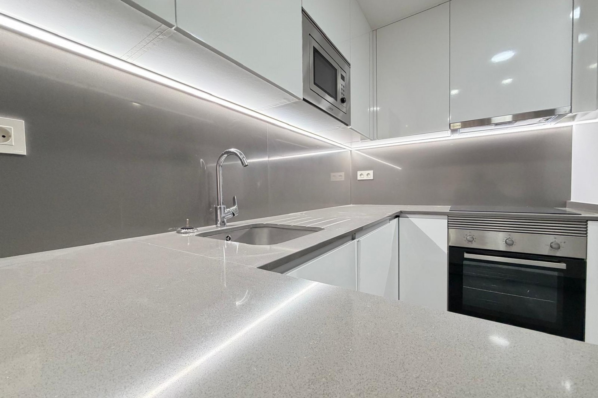 Reventa - Apartment -
Torrevieja - Estacion De Autobuses