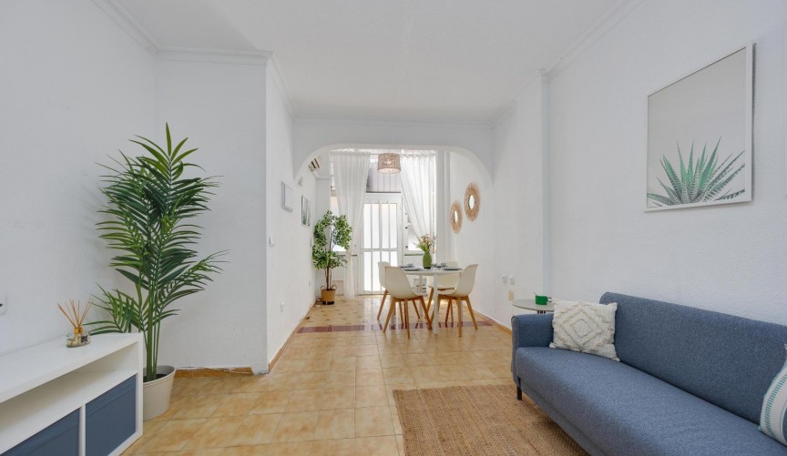 Reventa - Apartment -
Torrevieja - Estacion De Autobuses