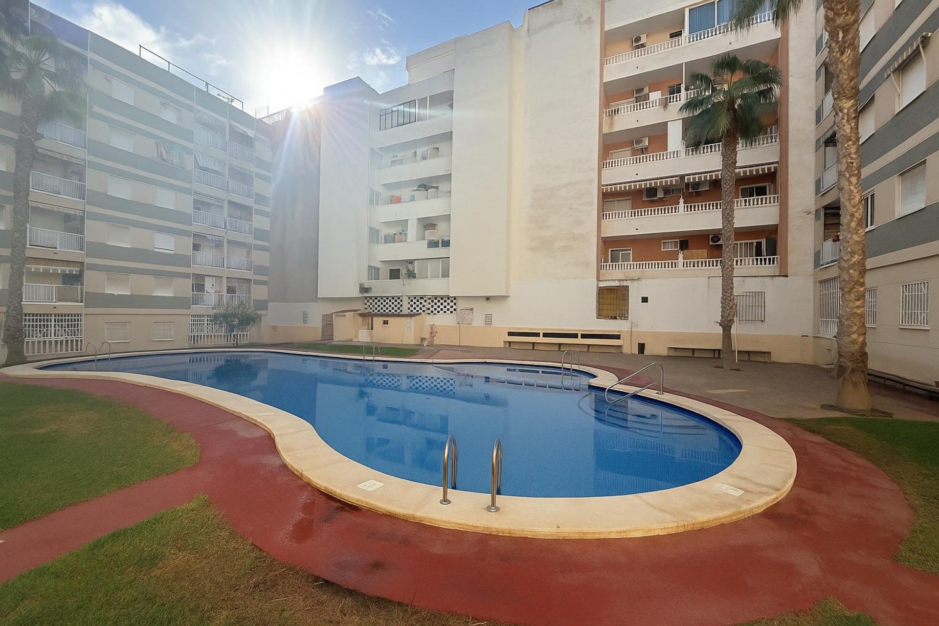 Reventa - Apartment -
Torrevieja - Habaneras
