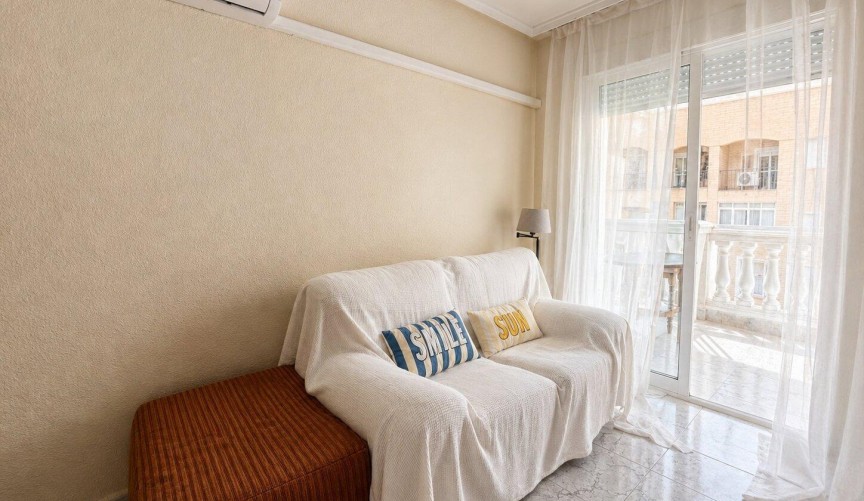 Reventa - Apartment -
Torrevieja - Habaneras