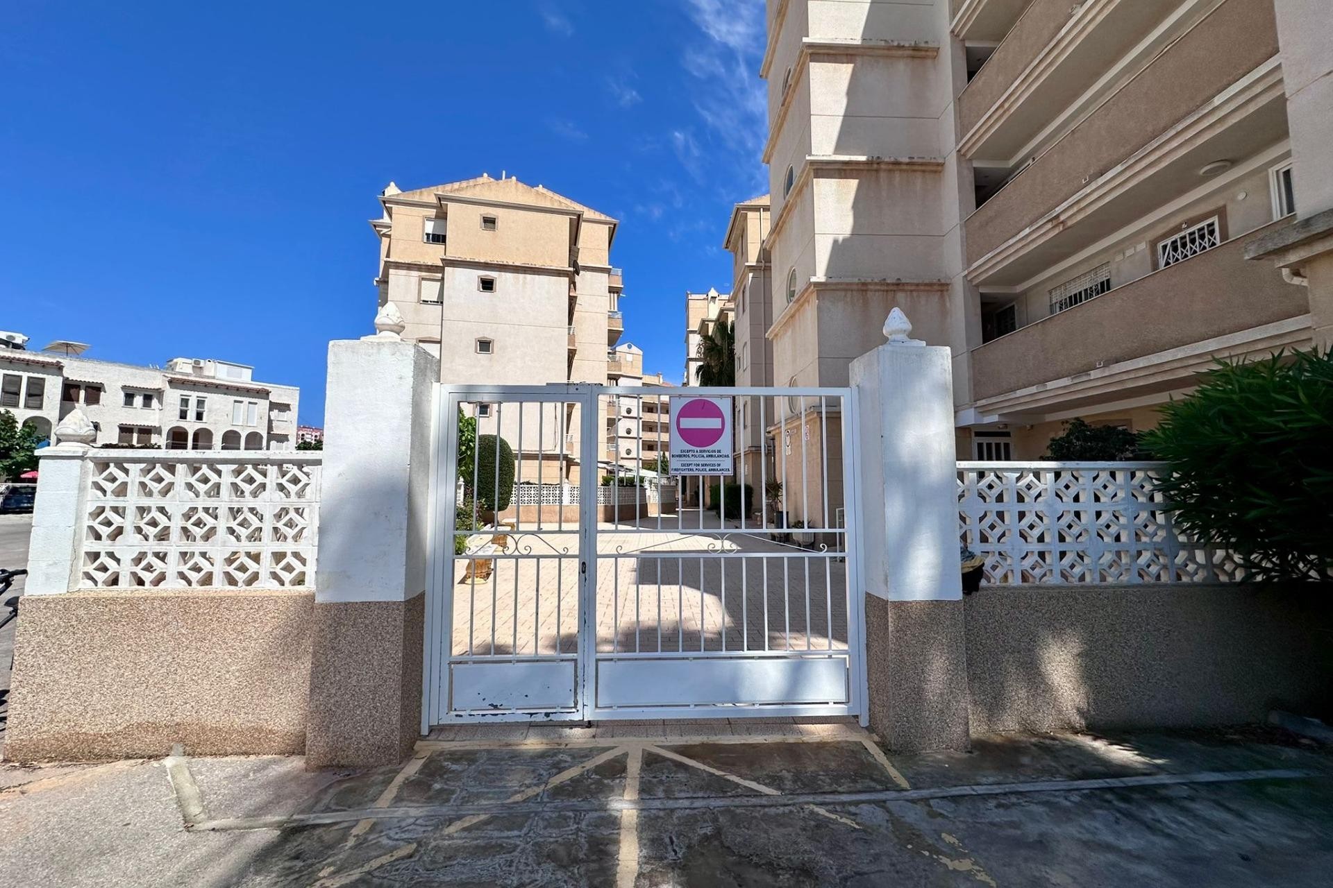 Reventa - Apartment -
Torrevieja - Habaneras