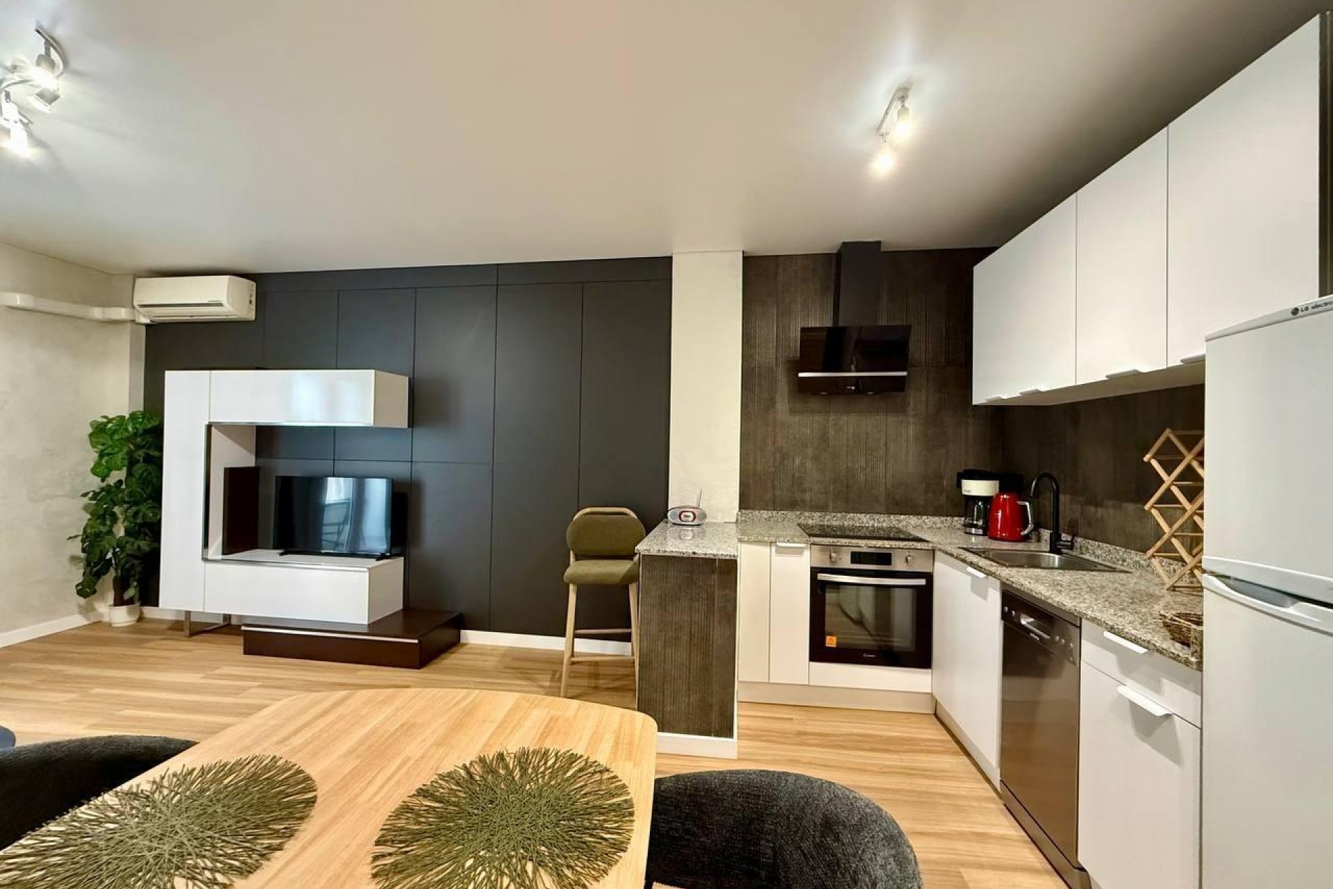 Reventa - Apartment -
Torrevieja - Habaneras