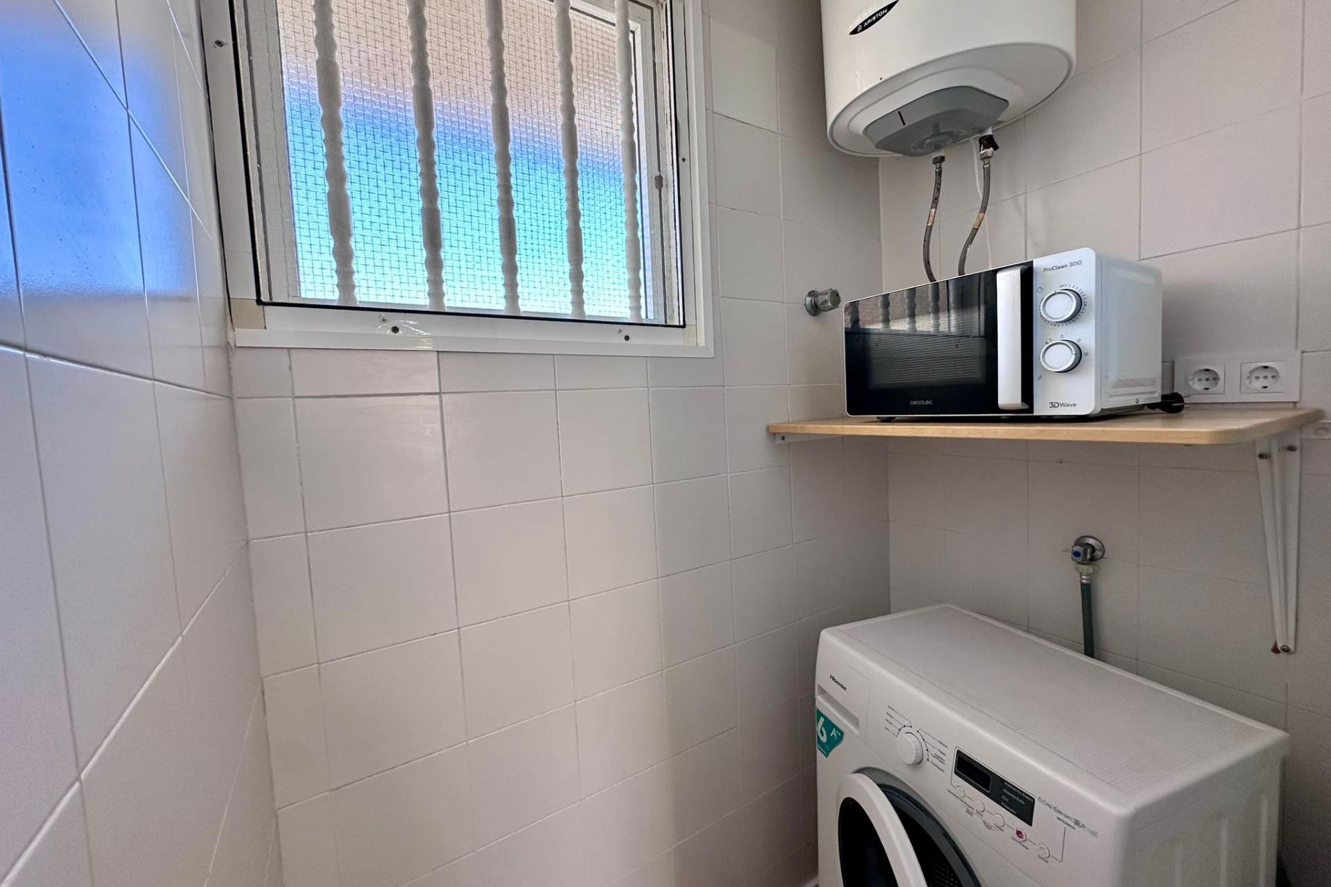 Reventa - Apartment -
Torrevieja - Habaneras