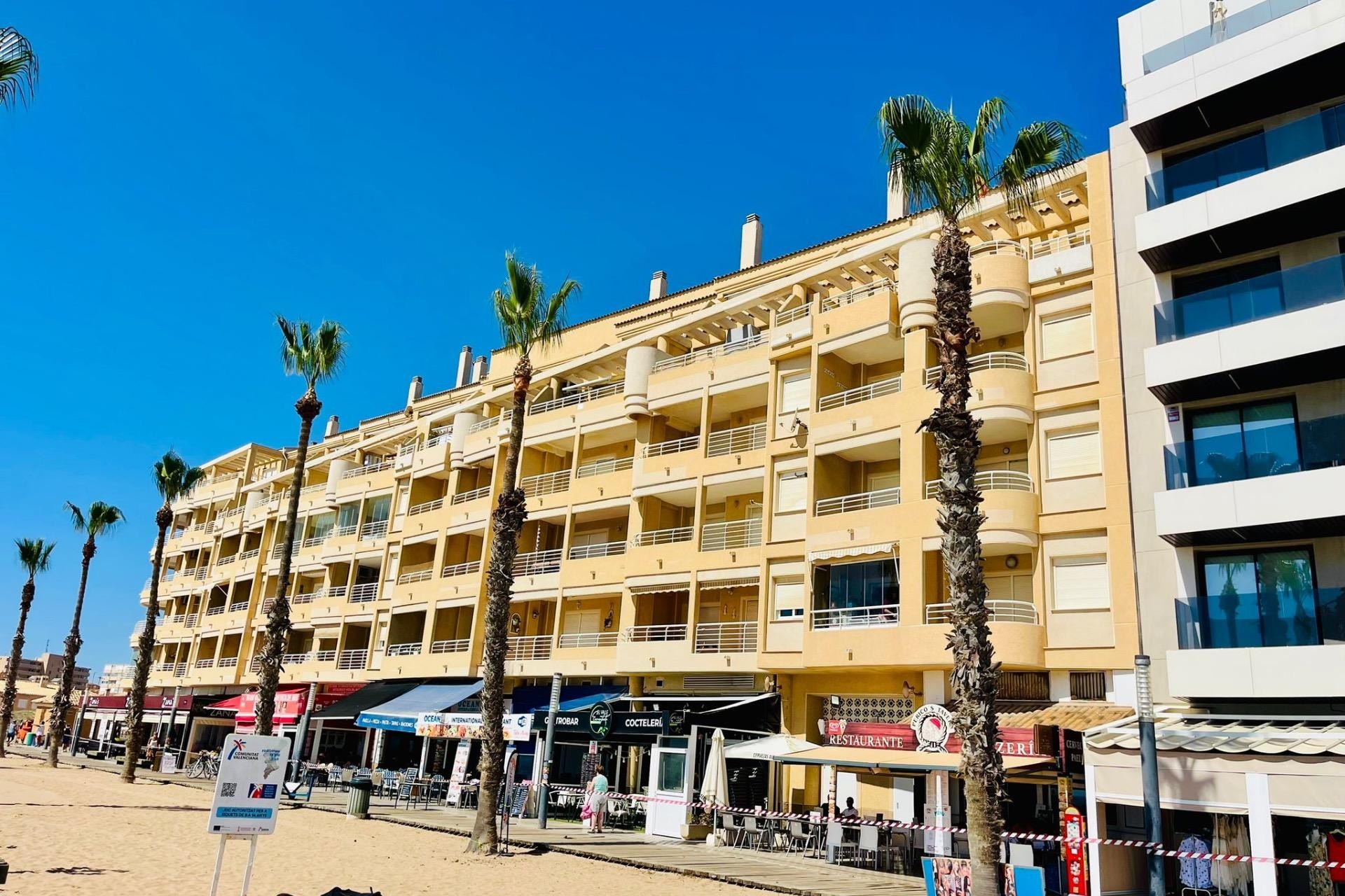 Reventa - Apartment -
Torrevieja - La Mata