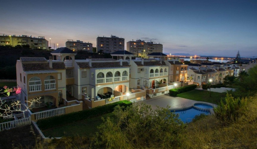 Reventa - Apartment -
Torrevieja - La Mata