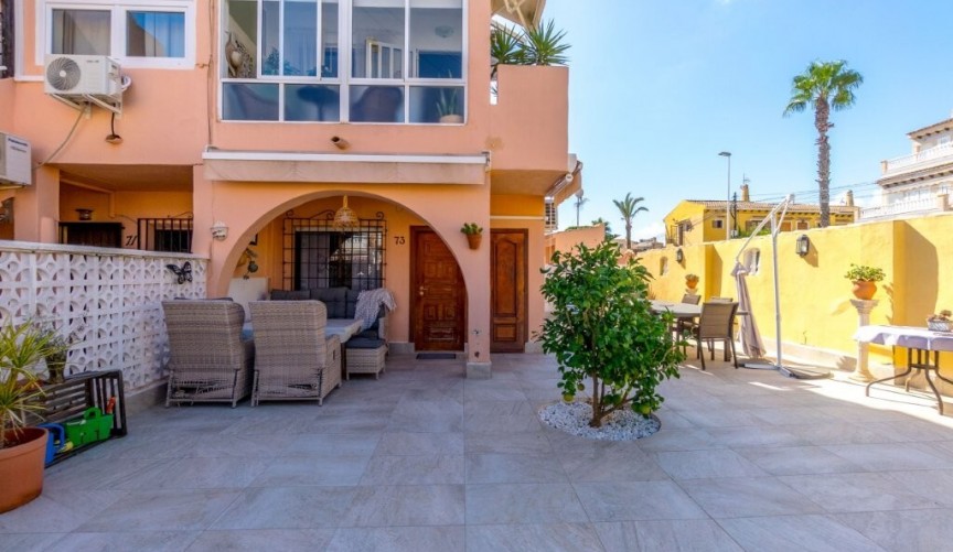 Reventa - Apartment -
Torrevieja - La Rosaleda