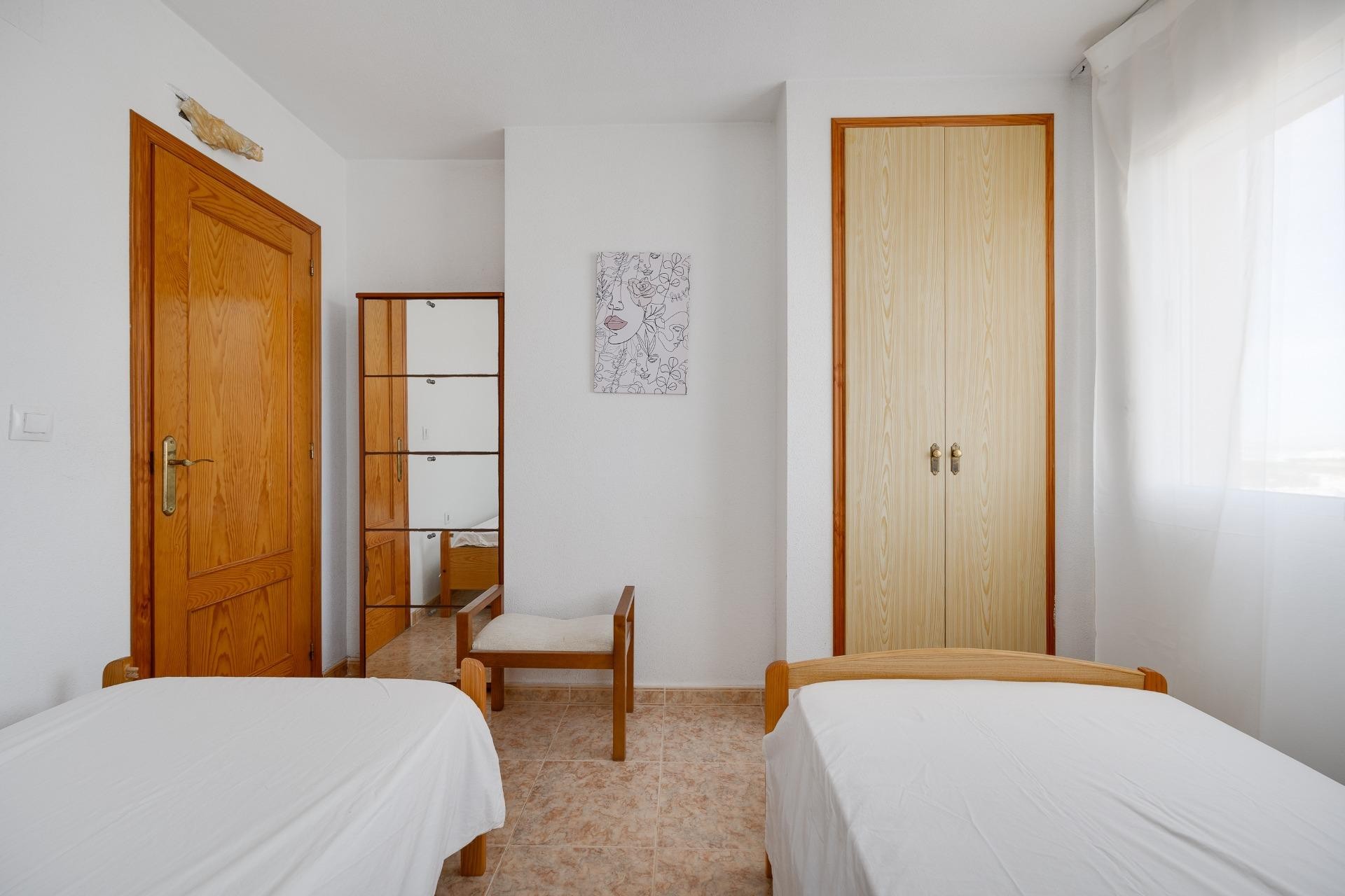 Reventa - Apartment -
Torrevieja - La Veleta