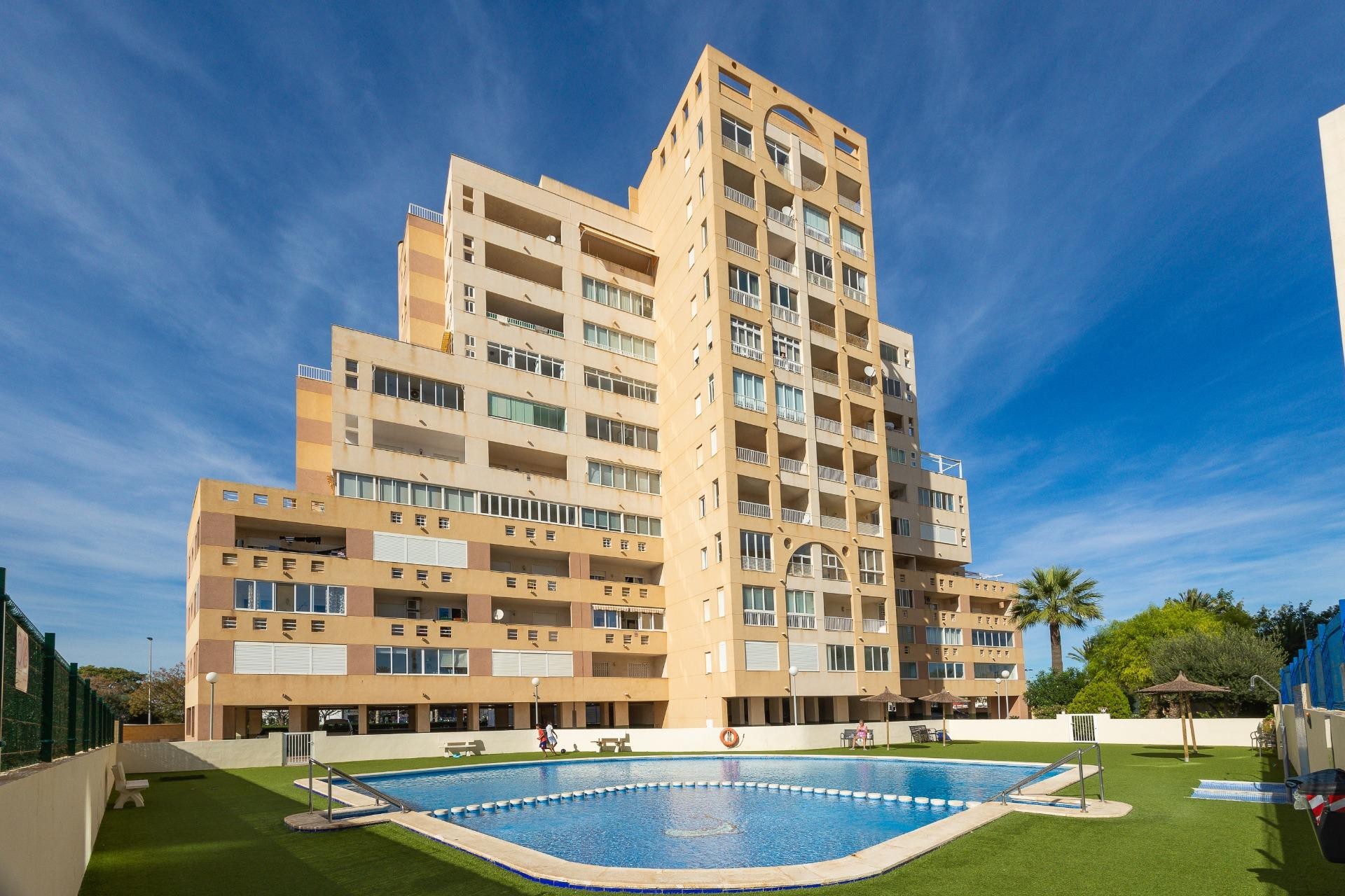Reventa - Apartment -
Torrevieja - La Veleta