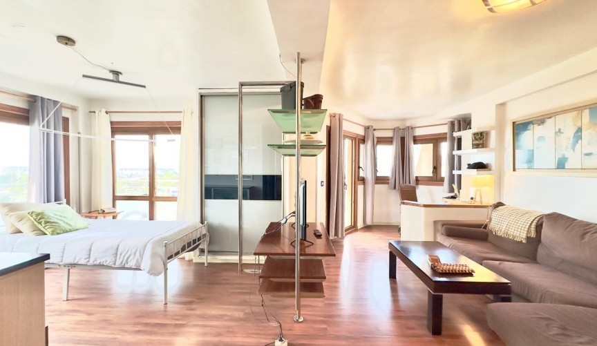 Reventa - Apartment -
Torrevieja - La Veleta