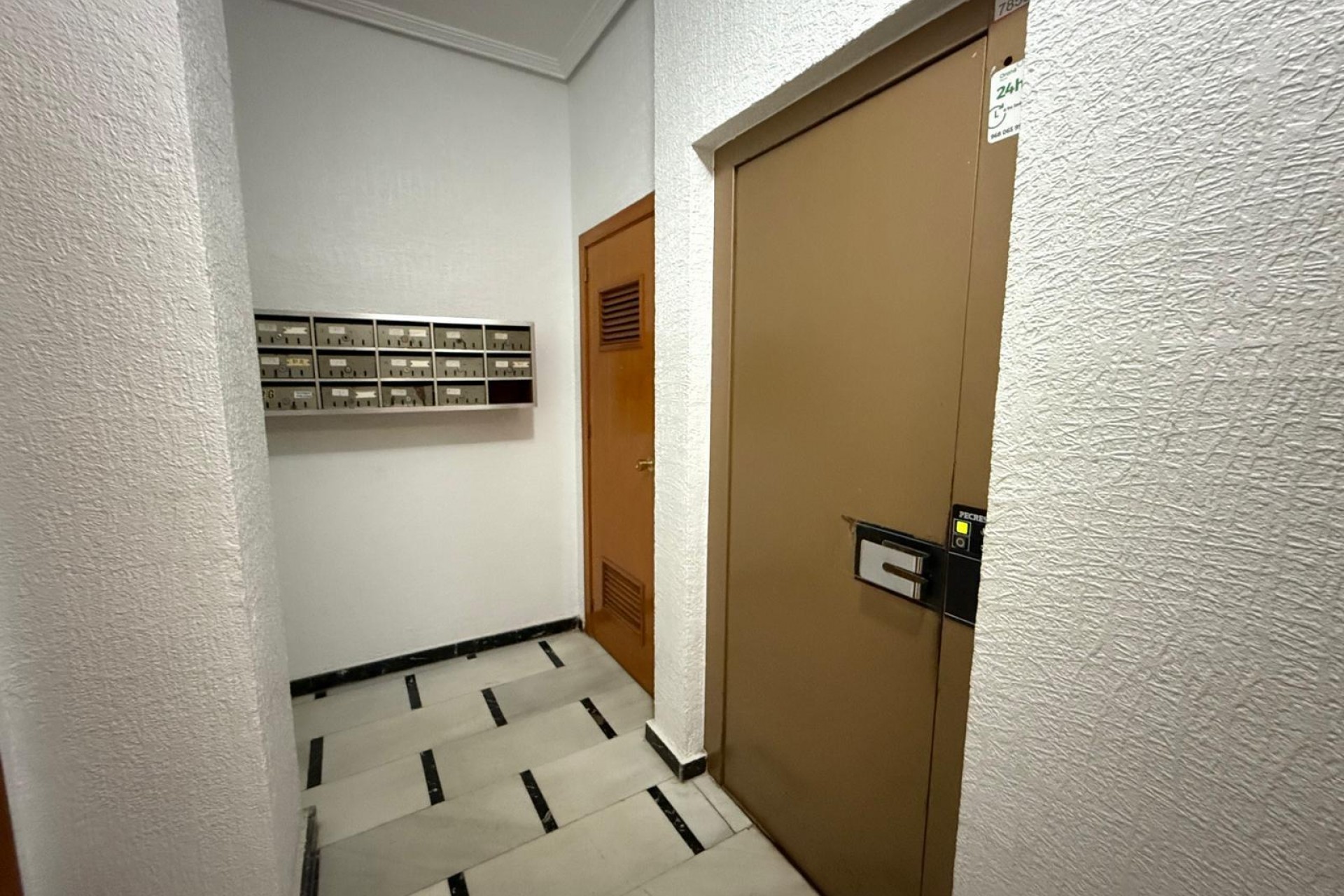 Reventa - Apartment -
Torrevieja - Las Piscinas Naturales