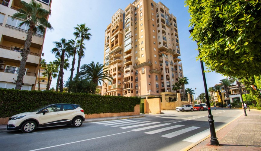 Reventa - Apartment -
Torrevieja - Los Frutales