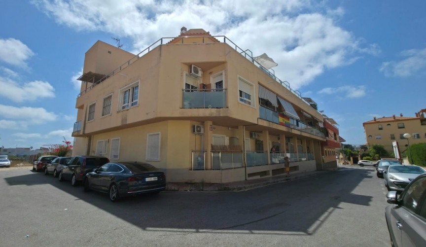 Reventa - Apartment -
Torrevieja - Nueva Torrevieja