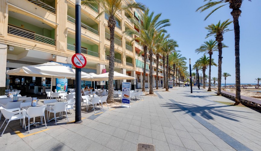 Reventa - Apartment -
Torrevieja - Paseo Maritimo