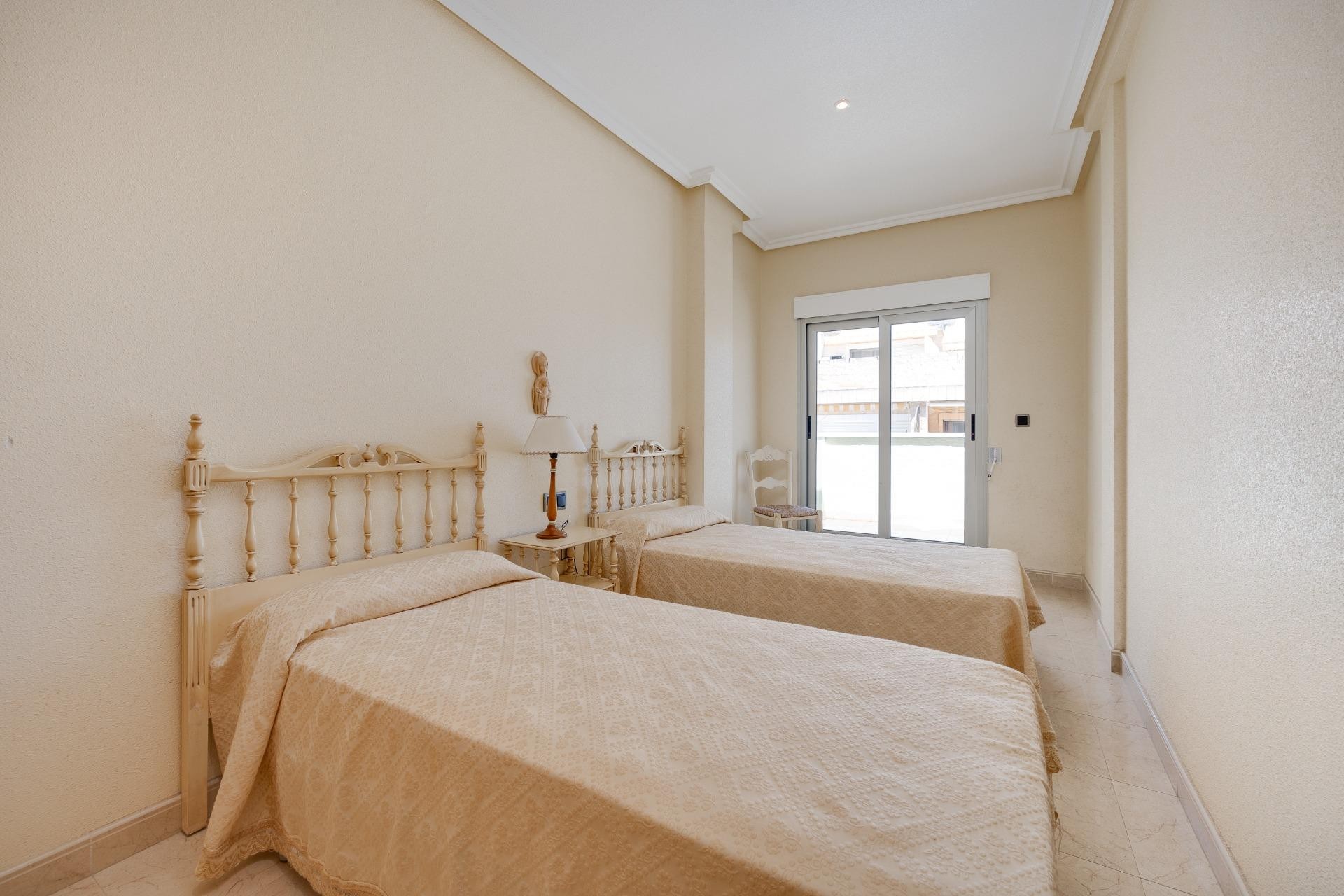 Reventa - Apartment -
Torrevieja - Paseo Maritimo