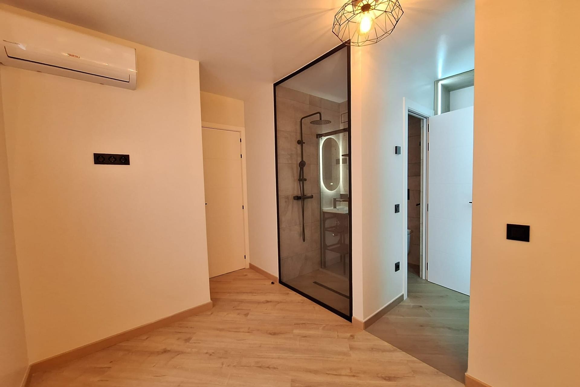 Reventa - Apartment -
Torrevieja - Playa de los Locos