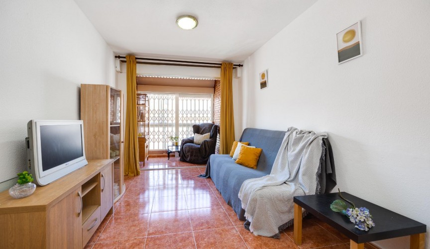 Reventa - Apartment -
Torrevieja - Playa De Los Naufragos