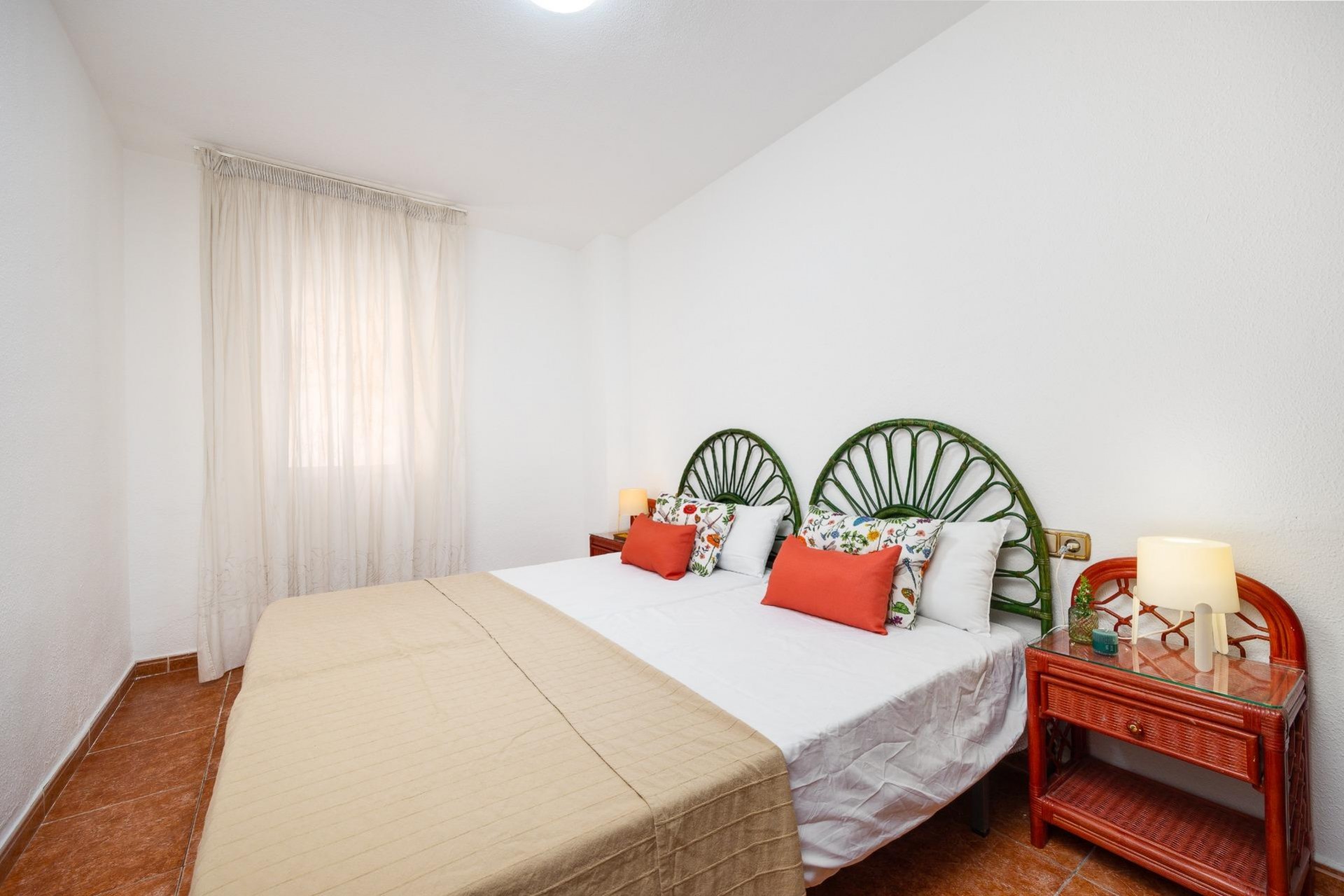Reventa - Apartment -
Torrevieja - Playa De Los Naufragos
