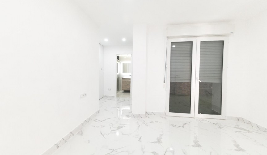 Reventa - Apartment -
Torrevieja - Playa De Los Naufragos