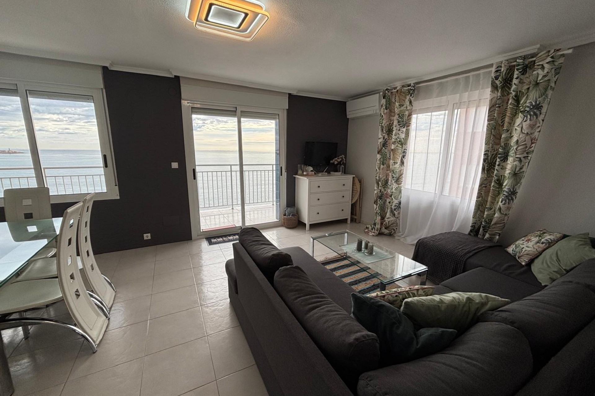 Reventa - Apartment -
Torrevieja - Playa De Los Naufragos