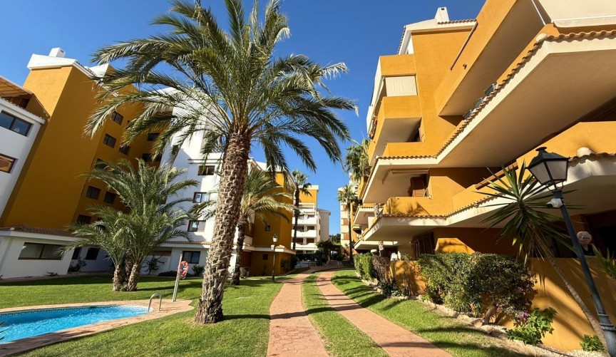 Reventa - Apartment -
Torrevieja - Punta Prima