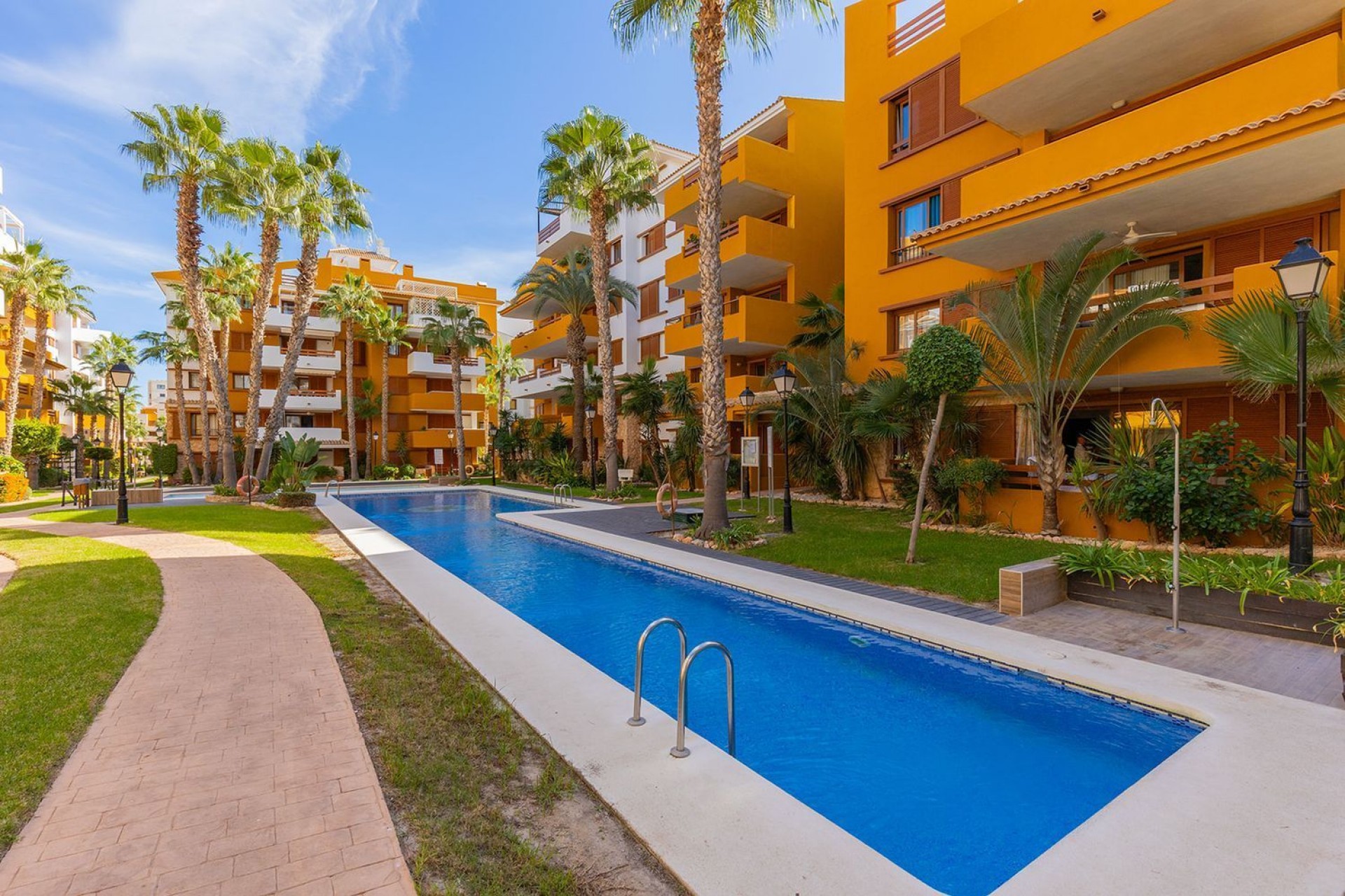 Reventa - Apartment -
Torrevieja - Punta Prima