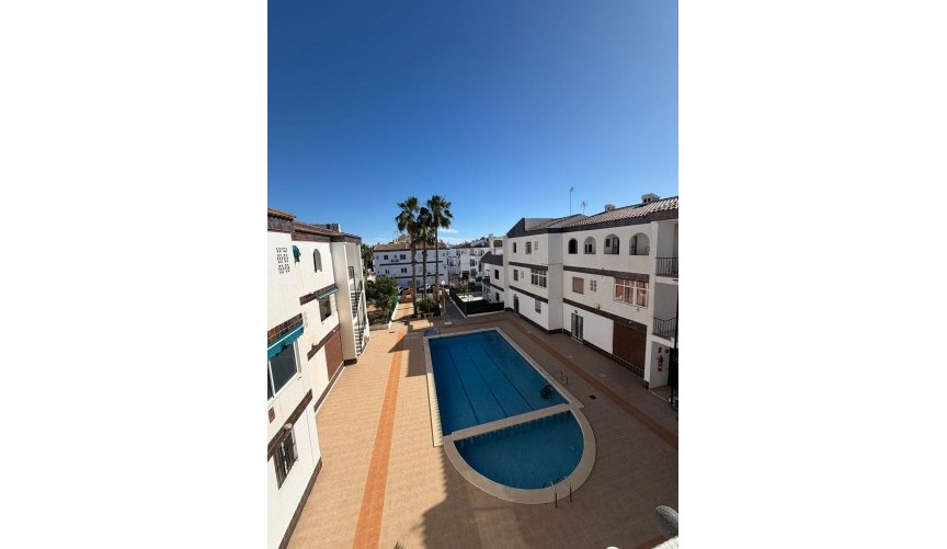 Reventa - Apartment -
Torrevieja - Punta Prima
