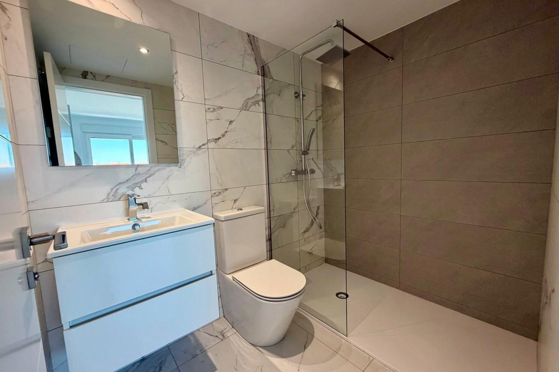 Reventa - Apartment -
Torrevieja - Punta Prima