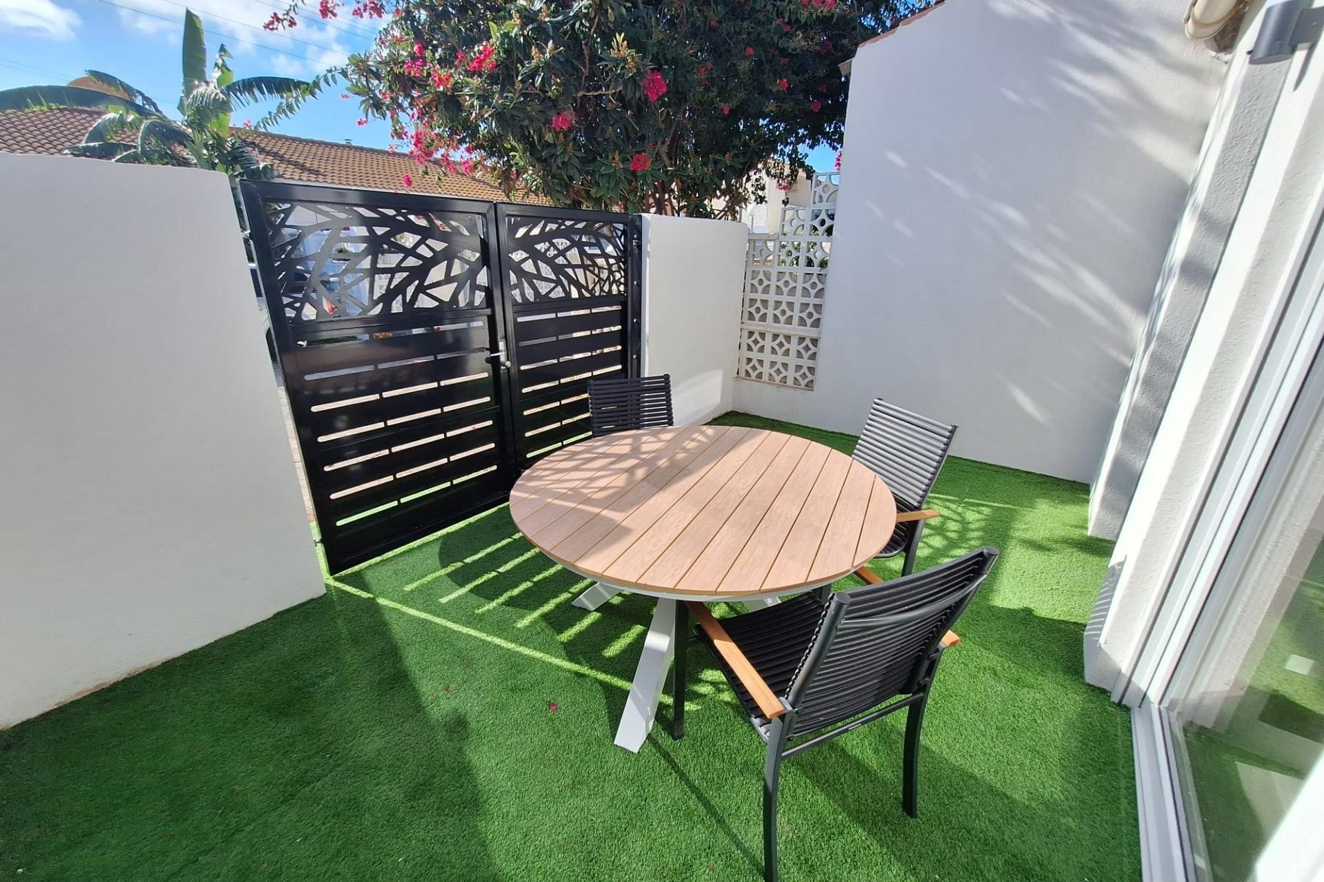 Reventa - Apartment -
Torrevieja - Torretas