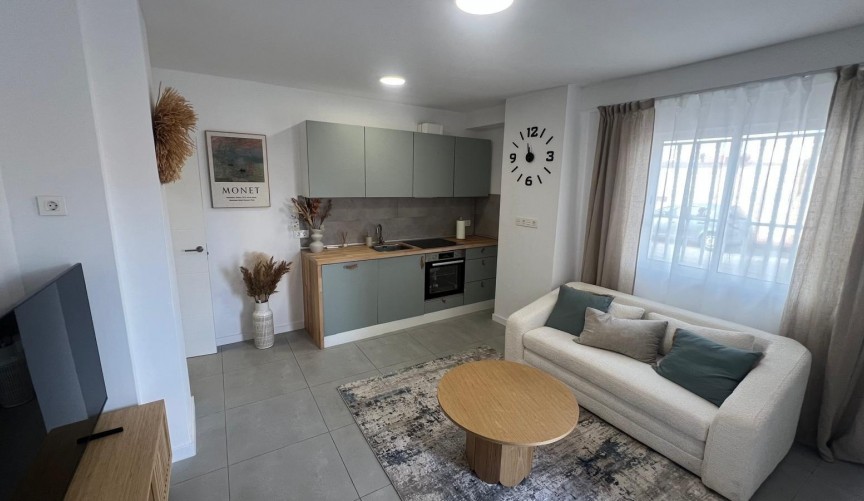 Reventa - Apartment -
Torrevieja - Zona Los Frutales
