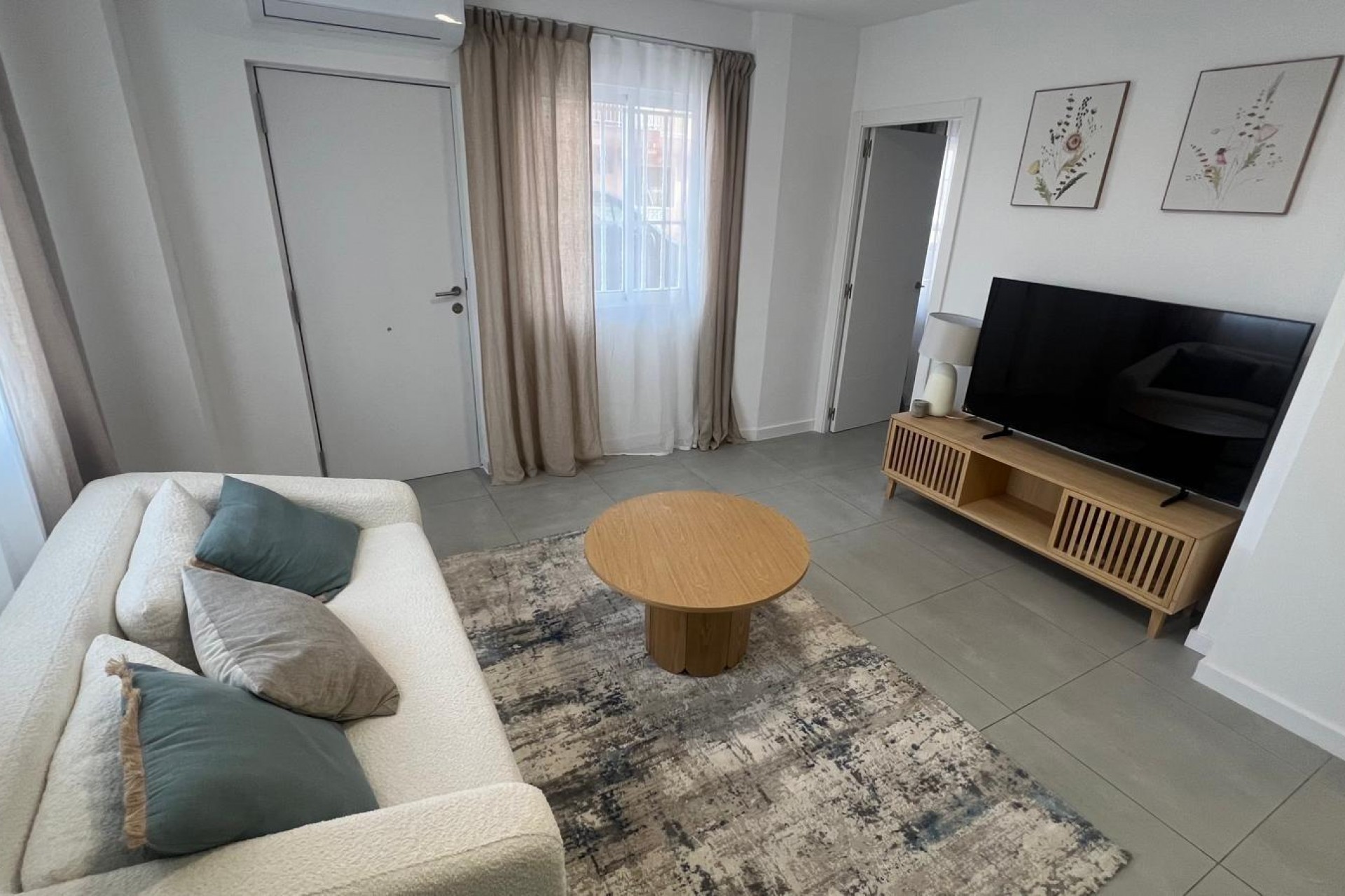 Reventa - Apartment -
Torrevieja - Zona Los Frutales