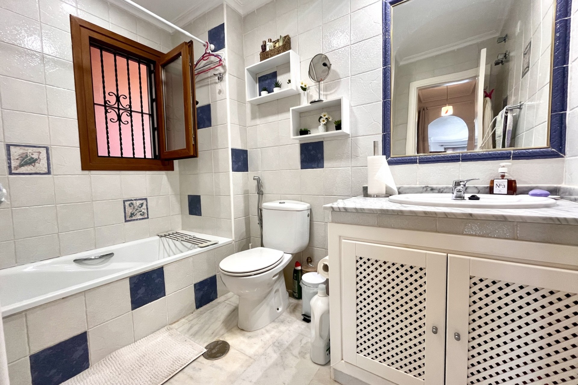 Reventa - Apartment -
Villamartin - Costa Blanca