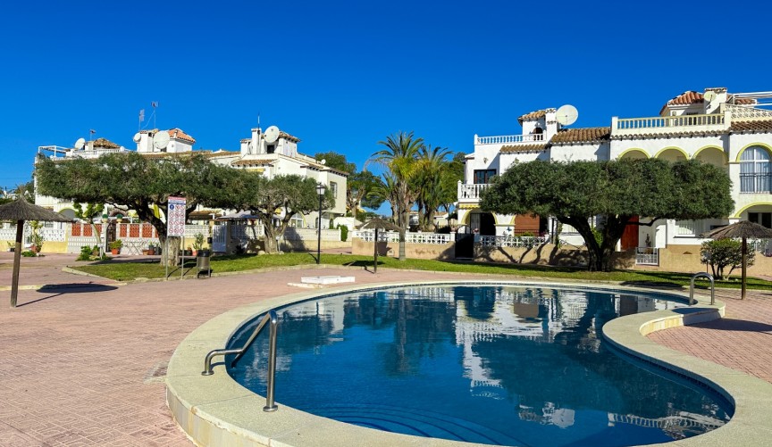 Reventa - Apartment -
Villamartin - Costa Blanca