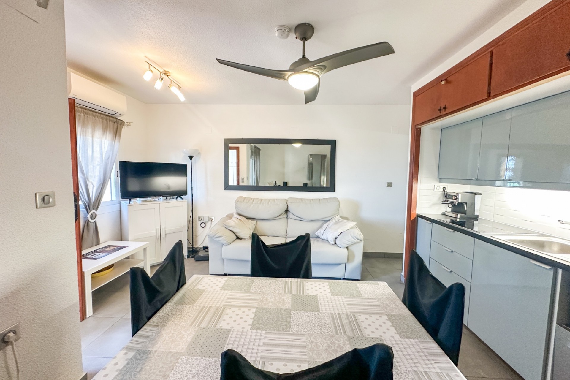 Reventa - Apartment -
Villamartin - Costa Blanca