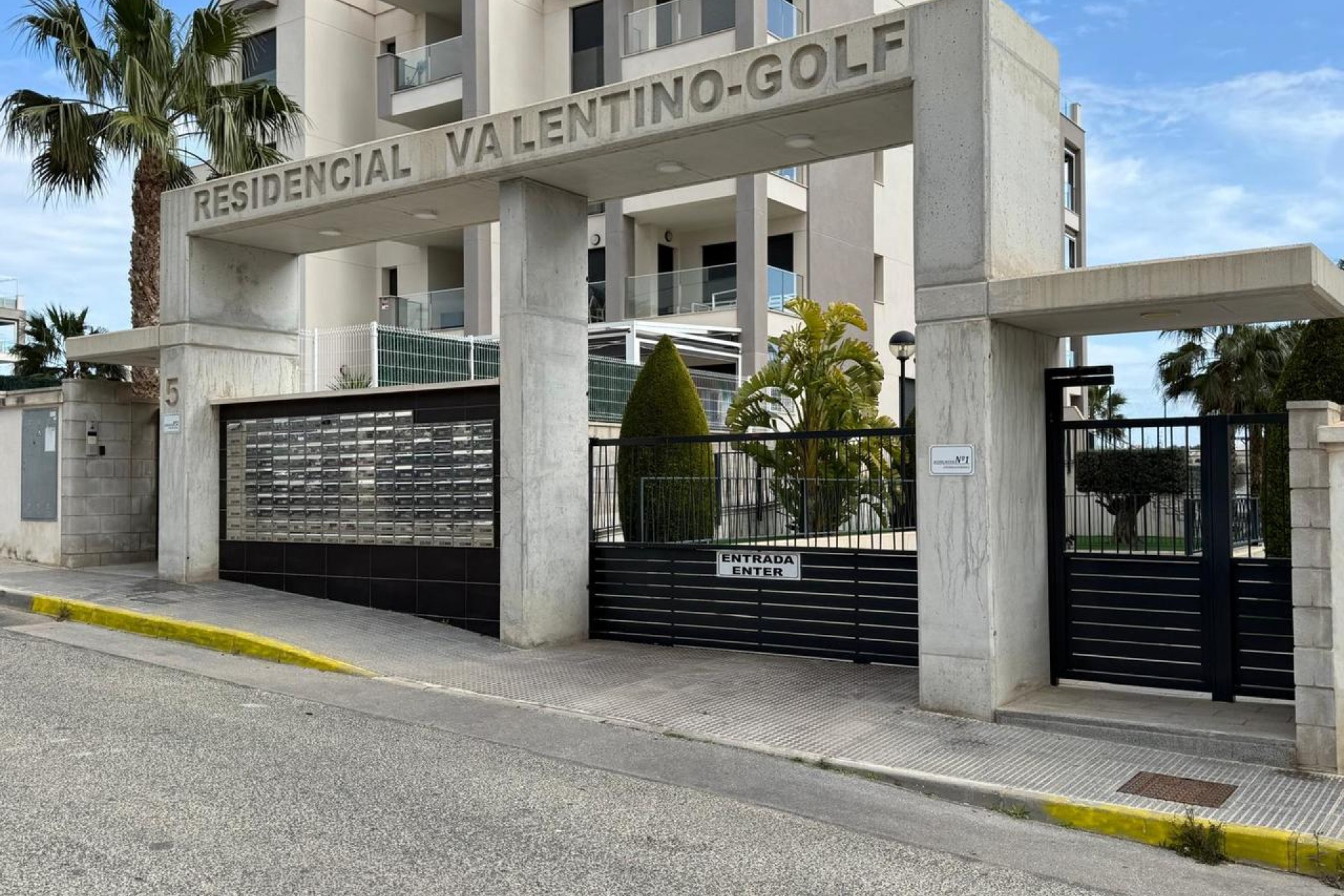Reventa - Apartment -
Villamartin - Costa Blanca