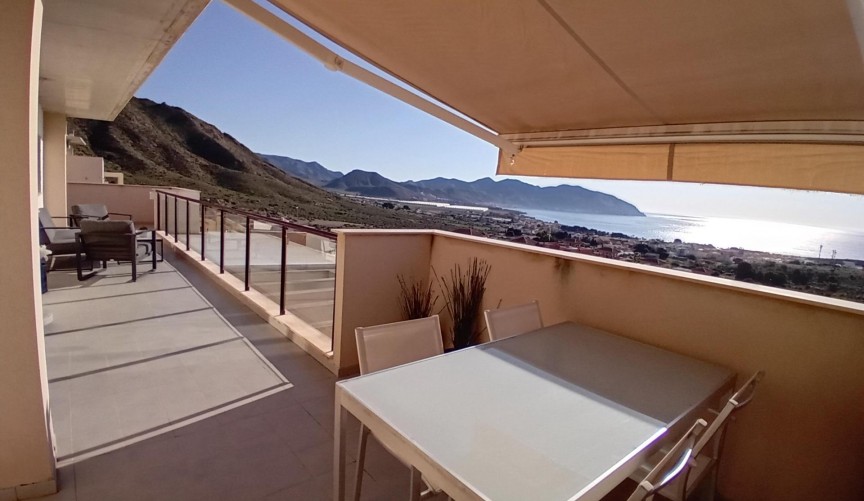 Reventa - Ático -
Cartagena - Isla Plana-los Puertos