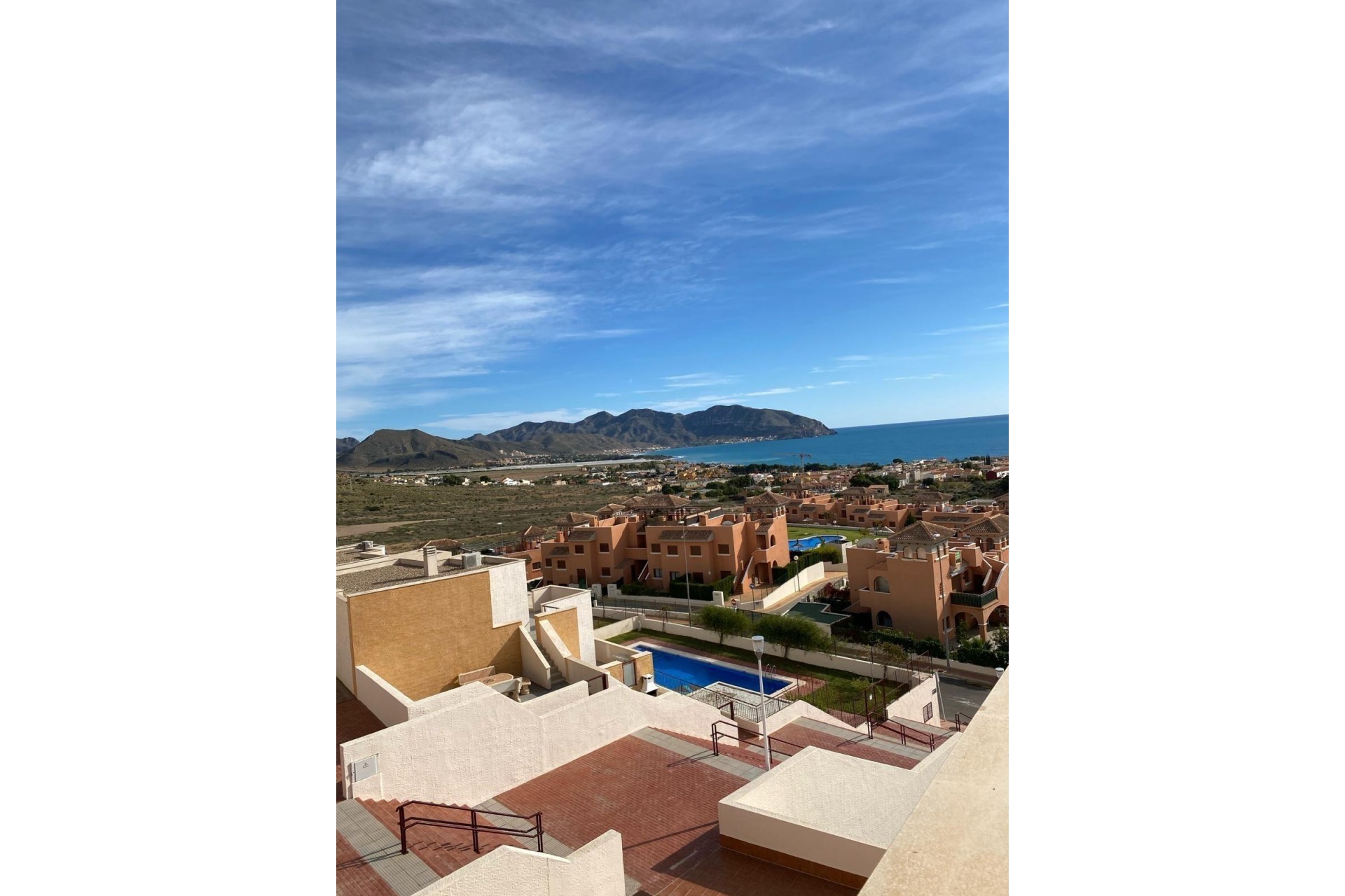 Reventa - Ático -
Cartagena - Isla Plana-los Puertos