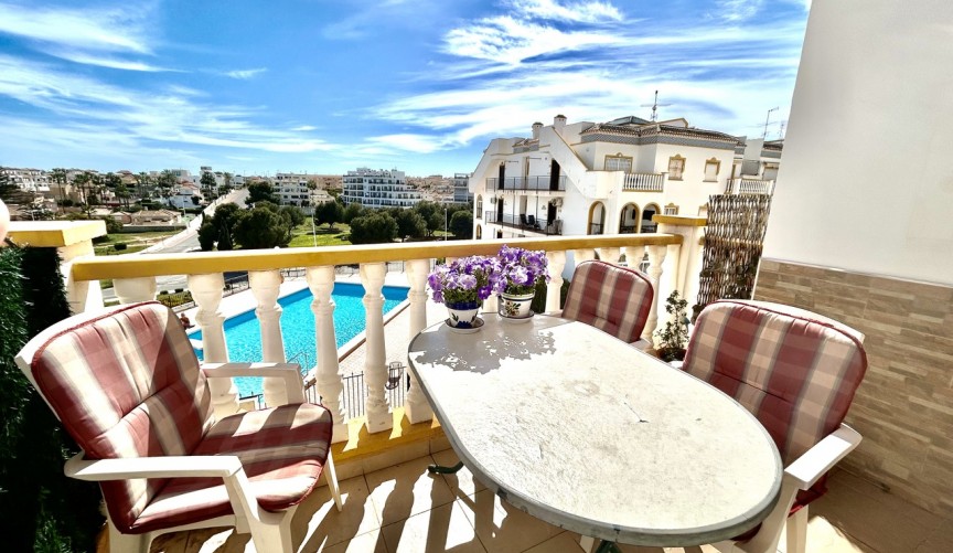 Reventa - Ático -
La Zenia - Costa Blanca