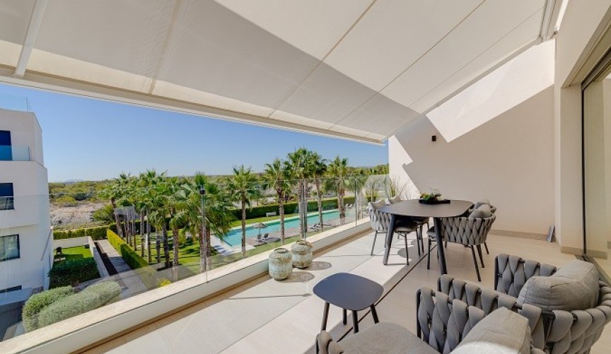 Reventa - Ático -
Las Colinas Golf - Costa Blanca