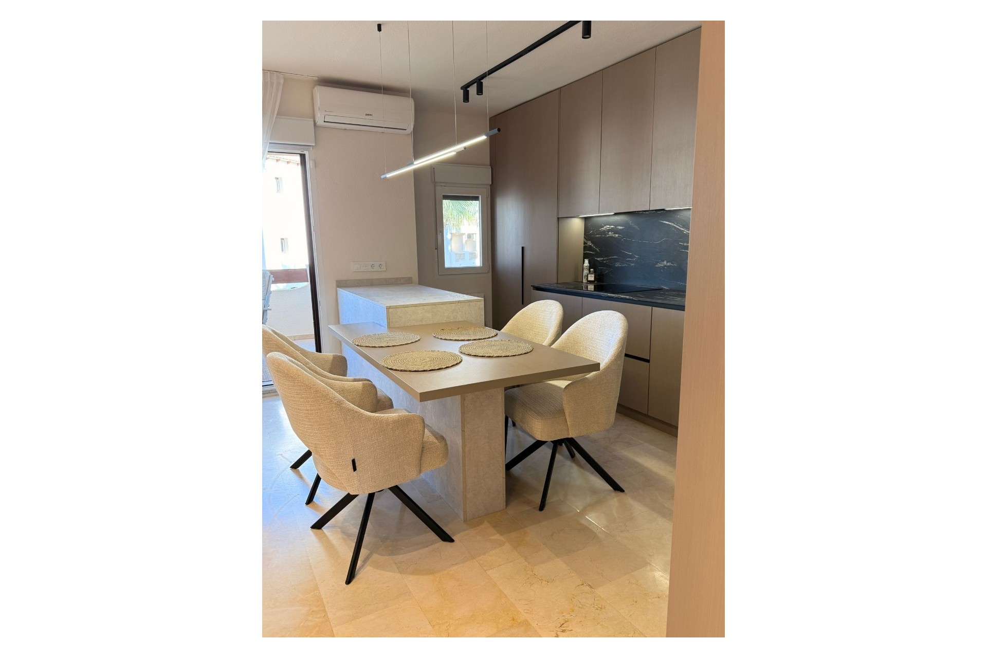 Reventa - Ático -
Las Ramblas Golf - Inland