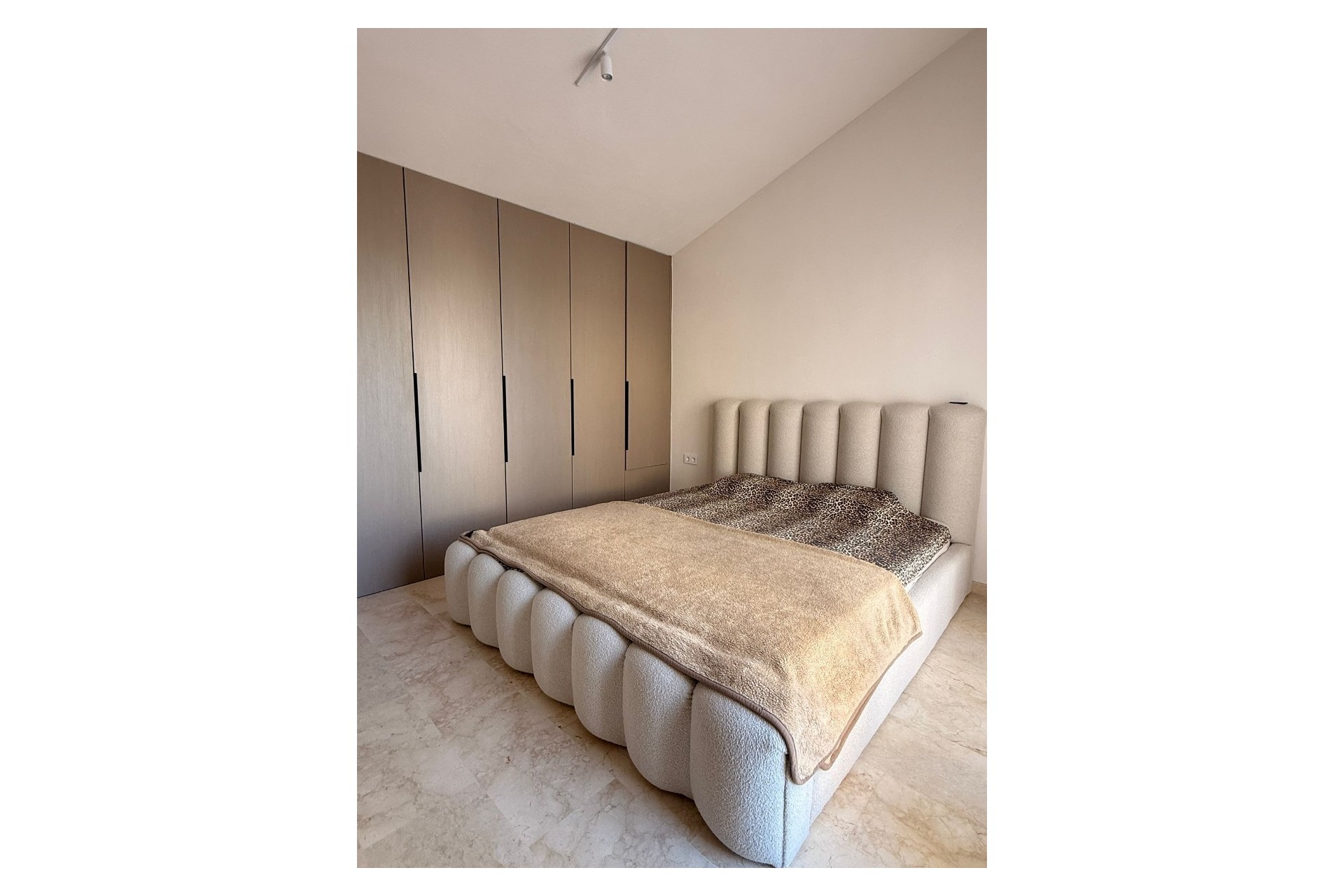 Reventa - Ático -
Las Ramblas Golf - Inland