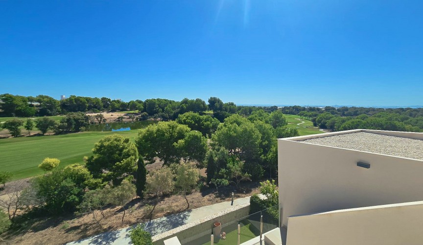 Reventa - Ático -
Lo Romero Golf - Inland