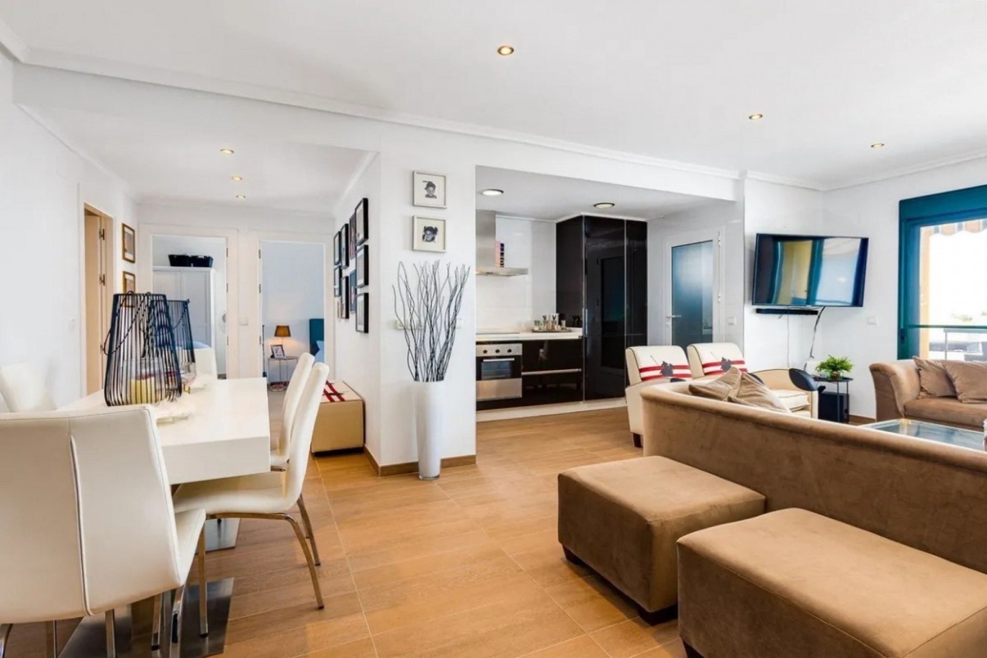 Reventa - Ático -
Lomas De Campoamor - Inland