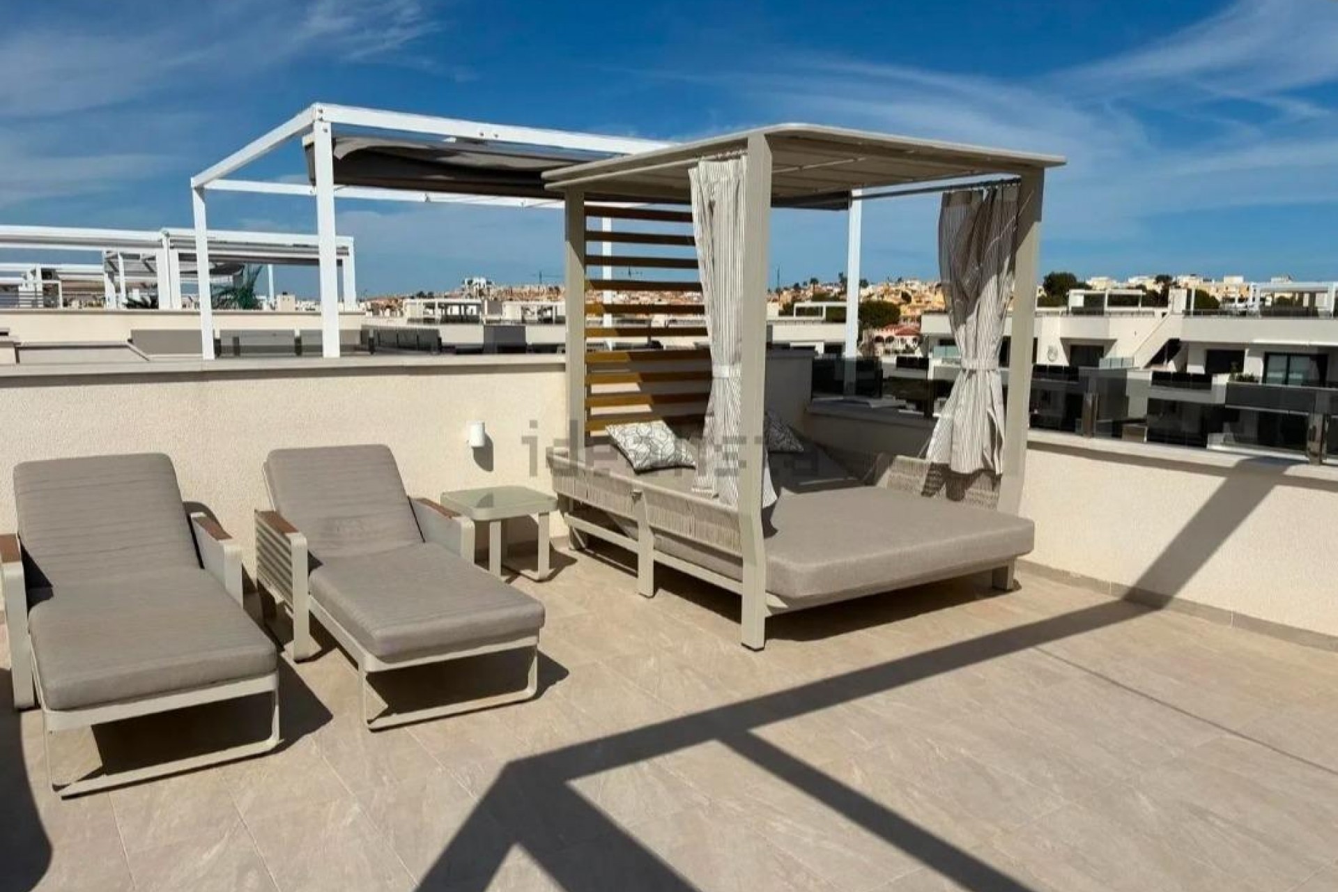 Reventa - Ático -
Orihuela Costa - Los Almendros-la Florida