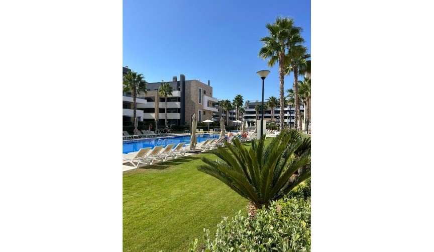 Reventa - Ático -
Orihuela Costa - Playa Flamenca