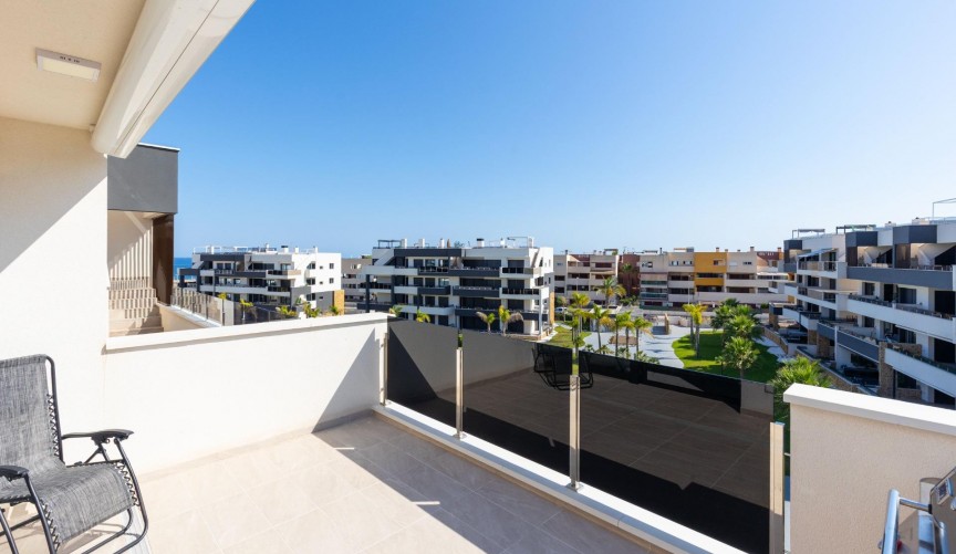 Reventa - Ático -
Orihuela Costa - Playa Flamenca